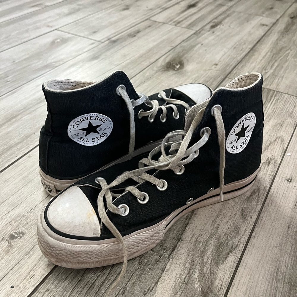 Black platform Converse size 8
